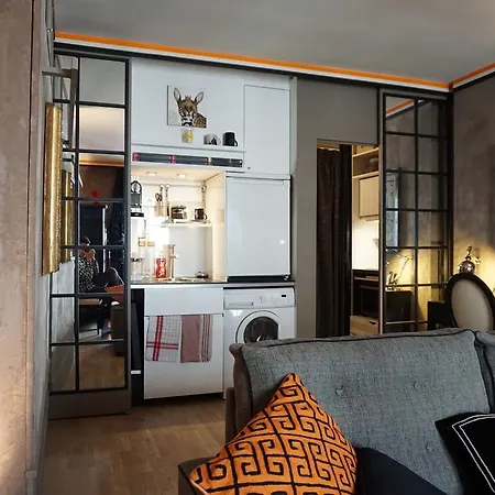 Rue De Ponthieu 8 파리