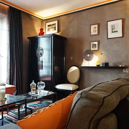 Apartment Rue De Ponthieu 8 Paris